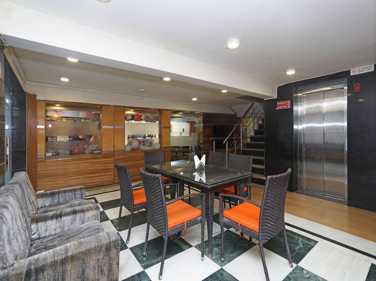 Hotel Balsons Continental Új-Delhi Kültér fotó