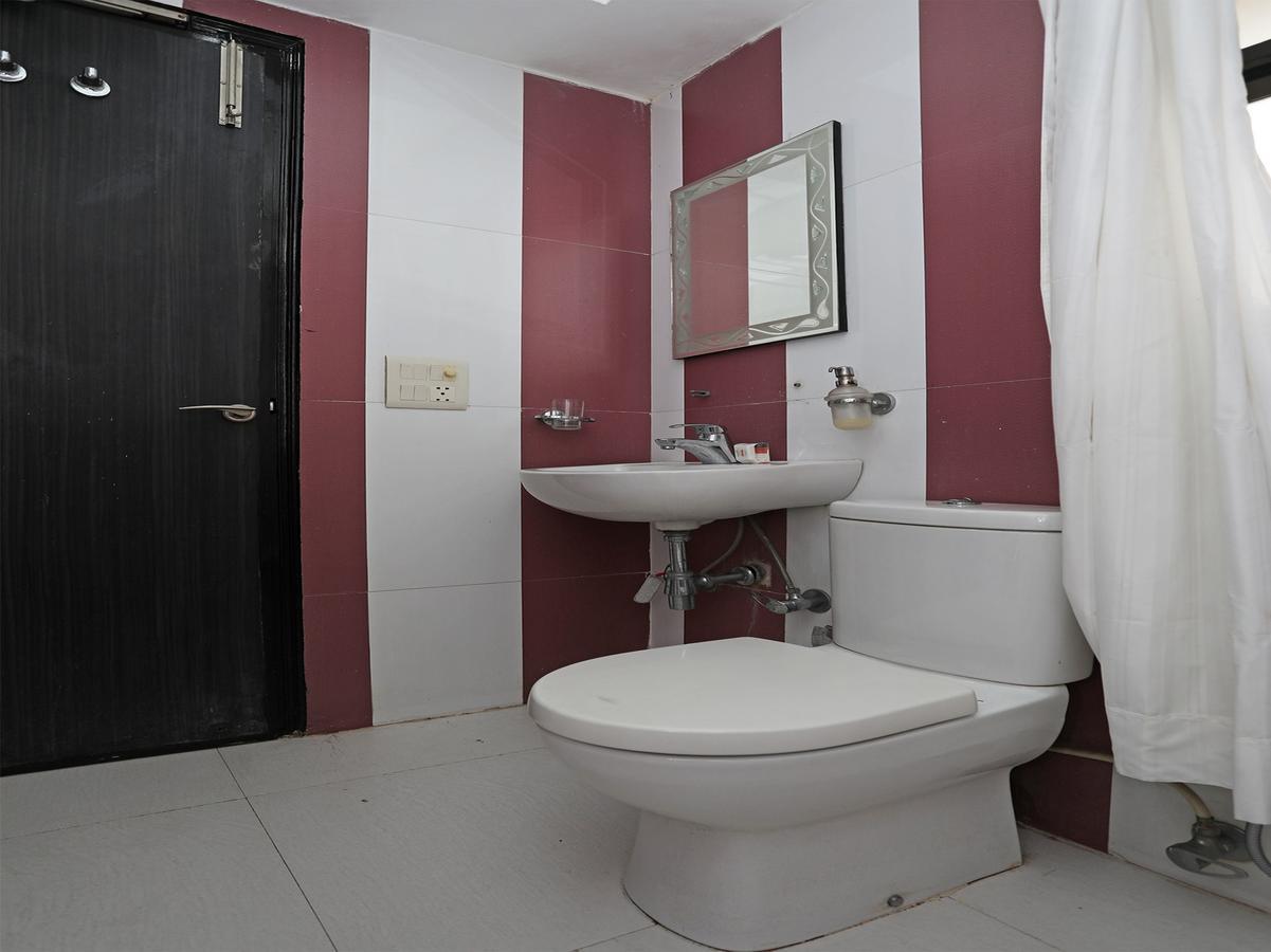 Hotel Balsons Continental Új-Delhi Kültér fotó