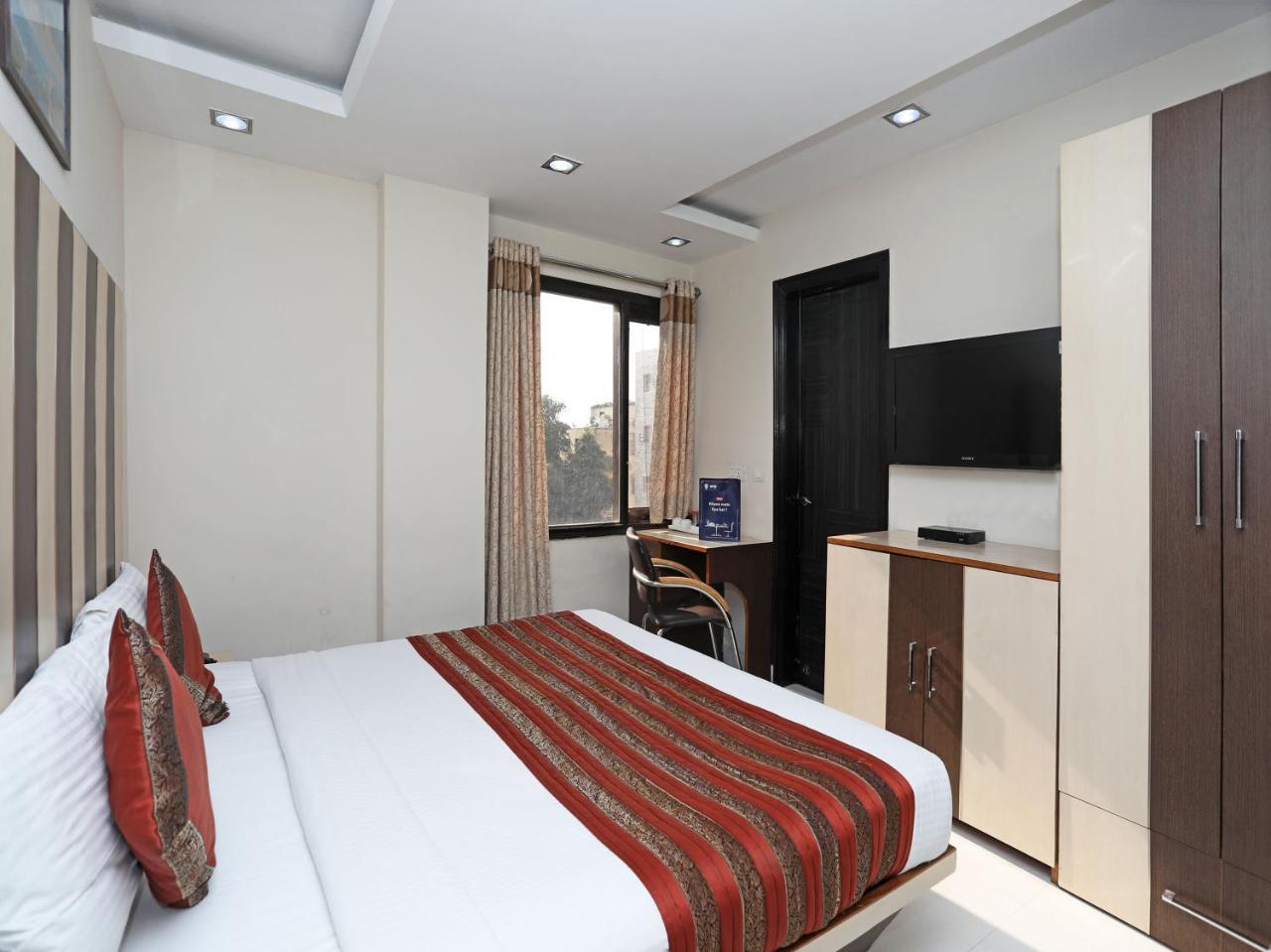 Hotel Balsons Continental Új-Delhi Kültér fotó