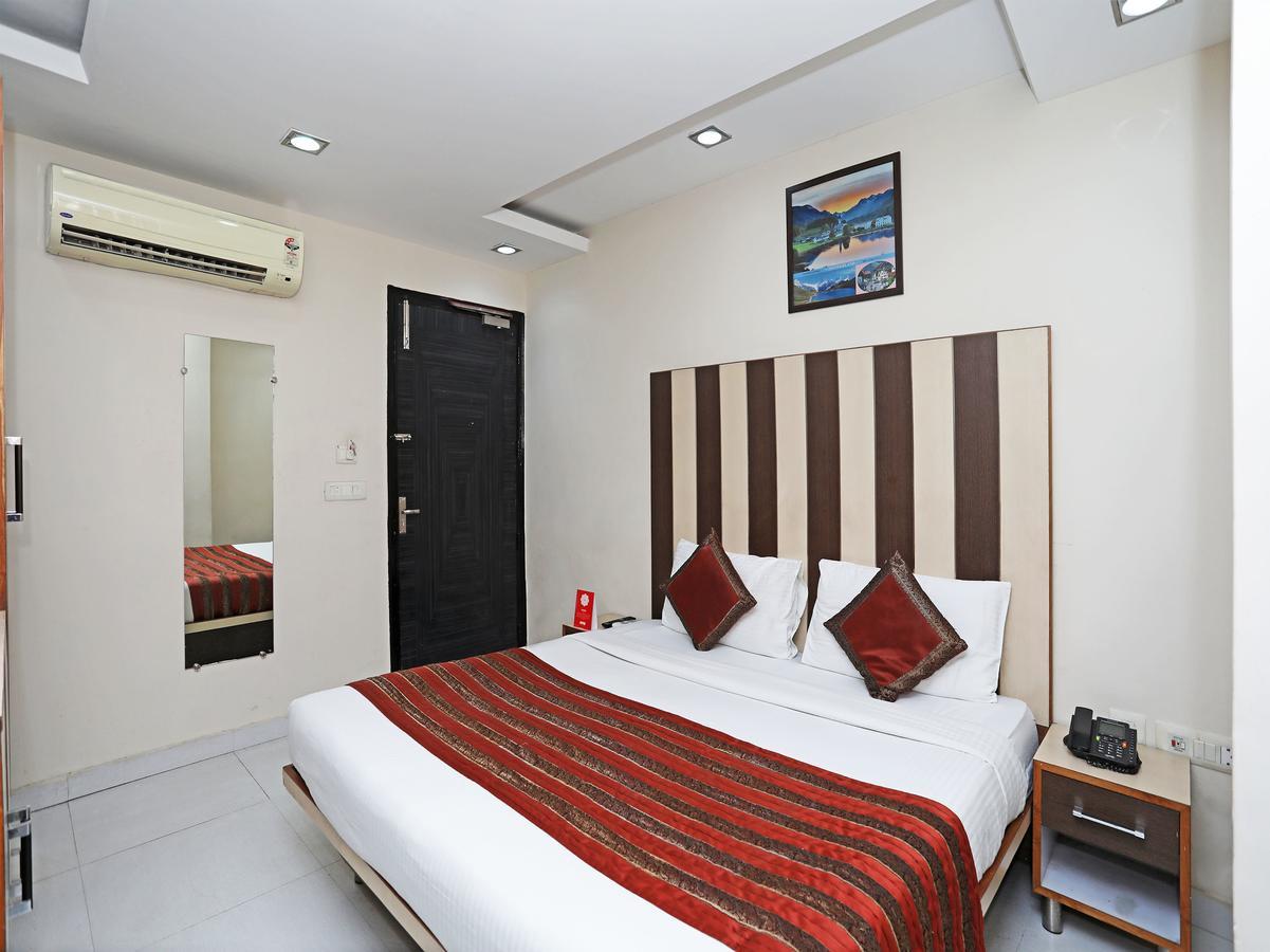 Hotel Balsons Continental Új-Delhi Kültér fotó