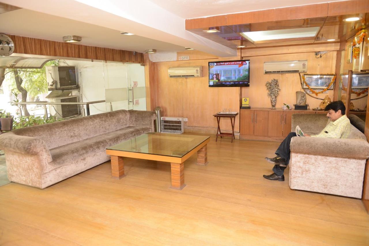 Hotel Balsons Continental Új-Delhi Kültér fotó