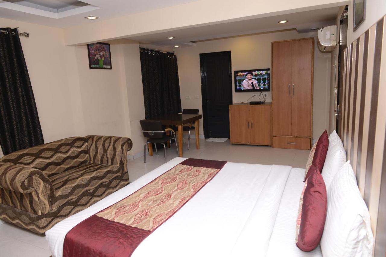 Hotel Balsons Continental Új-Delhi Kültér fotó